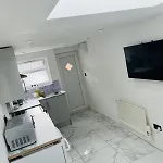 Cosy Ground Floor Apartment-Free Parking